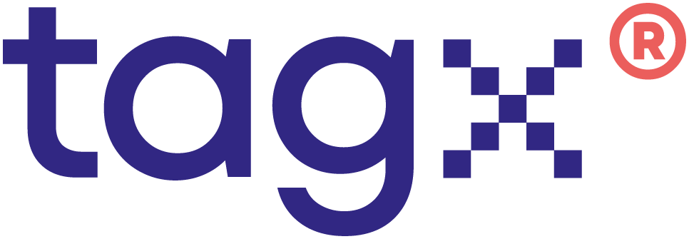 Das TAGx-Logo in dunkelblauer Fettschrift mit einem pixeligen „x“ und einem roten eingetragenen Markensymbol in der oberen rechten Ecke